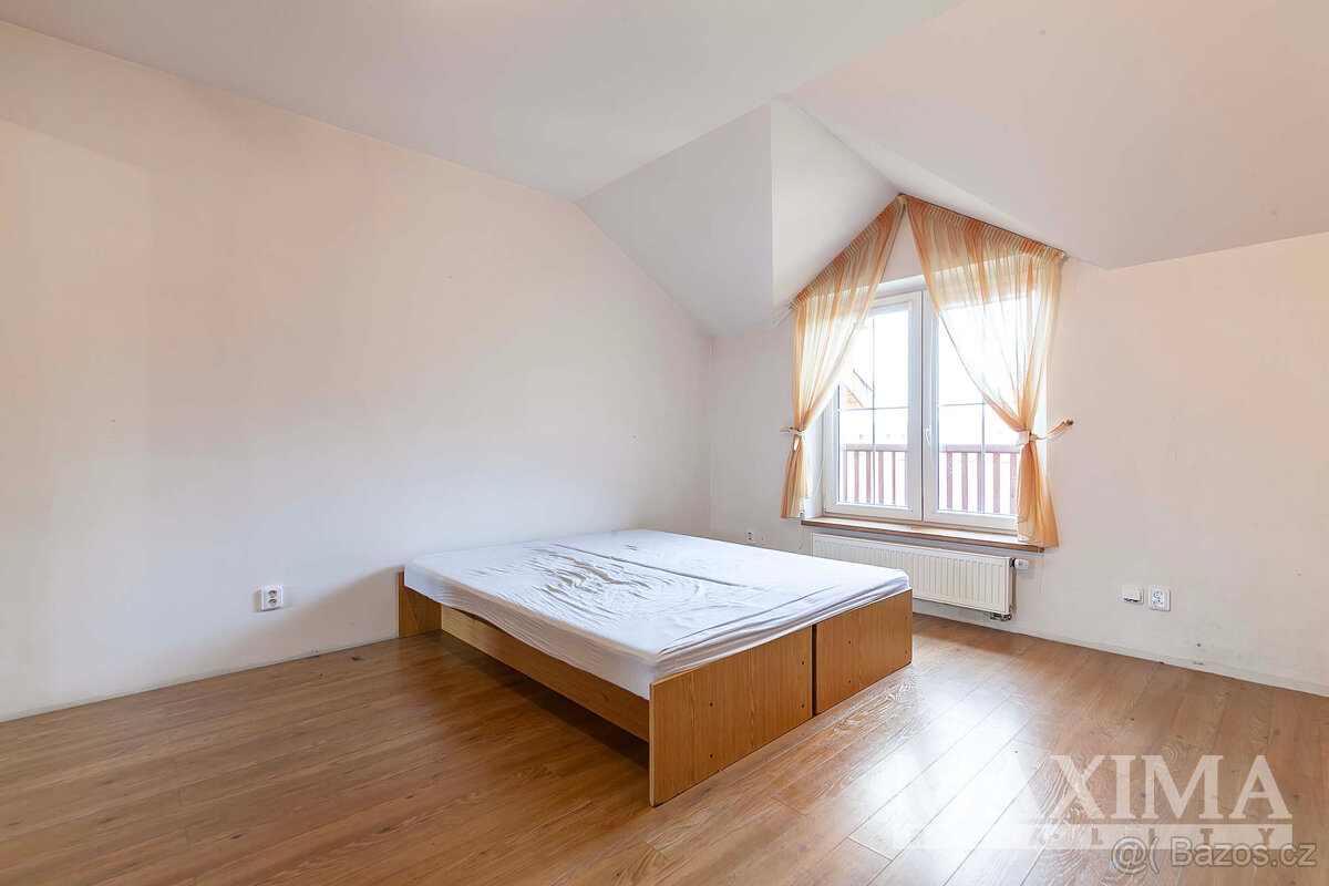 Dům 6 a více o ploše 290 m2 - Bašť, Bašť - 14