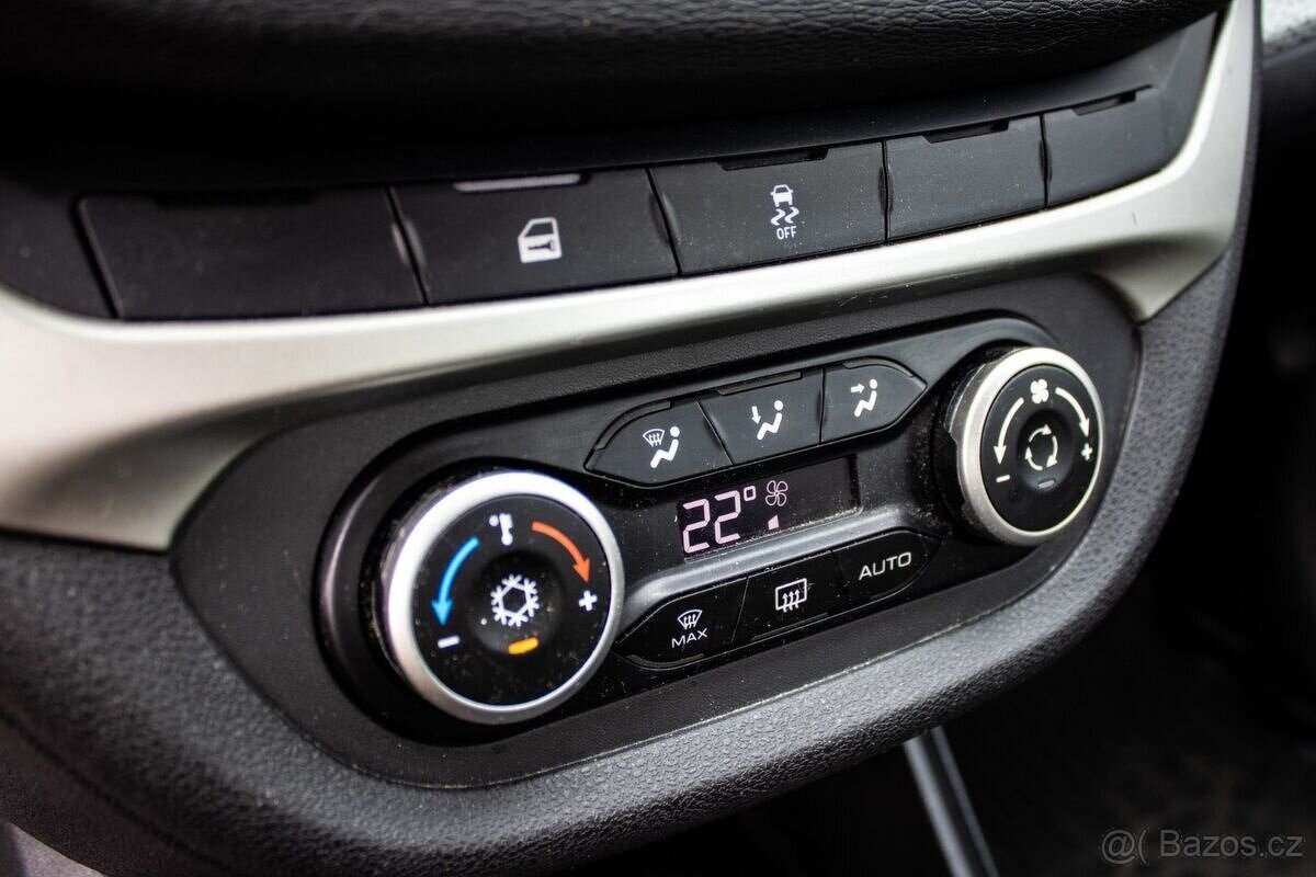 Lada Vesta 1.6 benzín + LPG, 78kW, M5 - 14