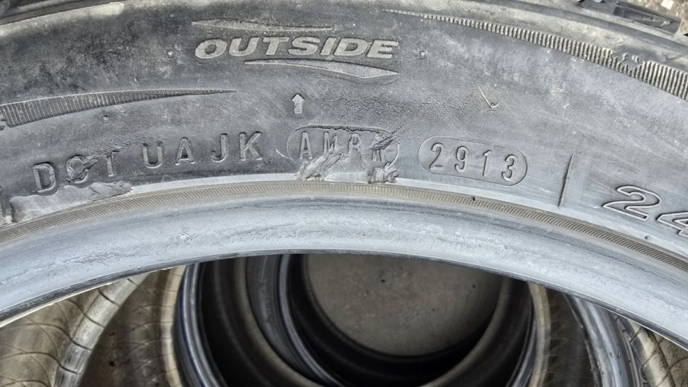 Zimní pneu 245/40/18 Roadstone - 14