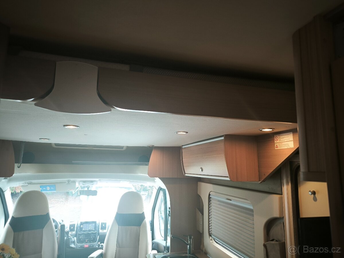 Obytné auto Burstner ixeo sjížděcí postel garáž,59TIS.KM - 14