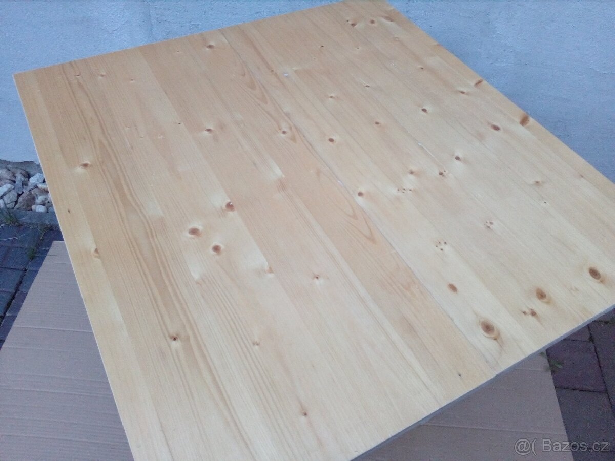 Prodám skládací stůl ze dřeva 75x80 - 14
