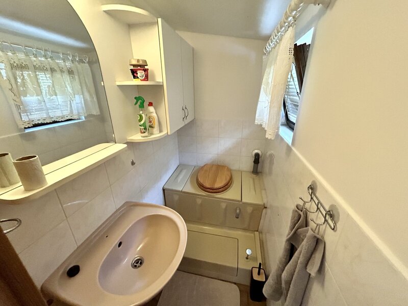 Chata, chalupa pro celoroční bydlení v obci Samařov - 14