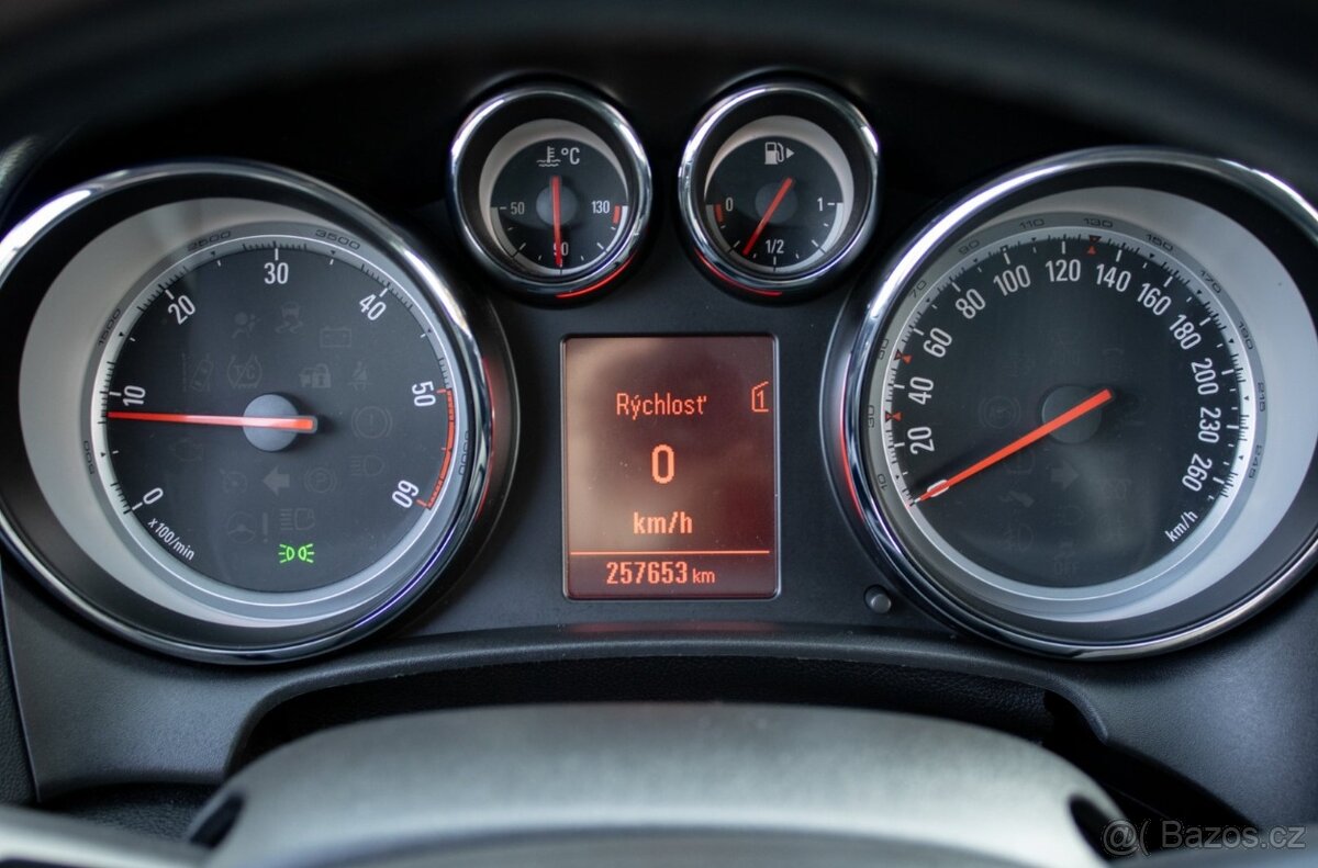 Opel Astra Notchback 1.7 CDTI 130k Cosmo - 14