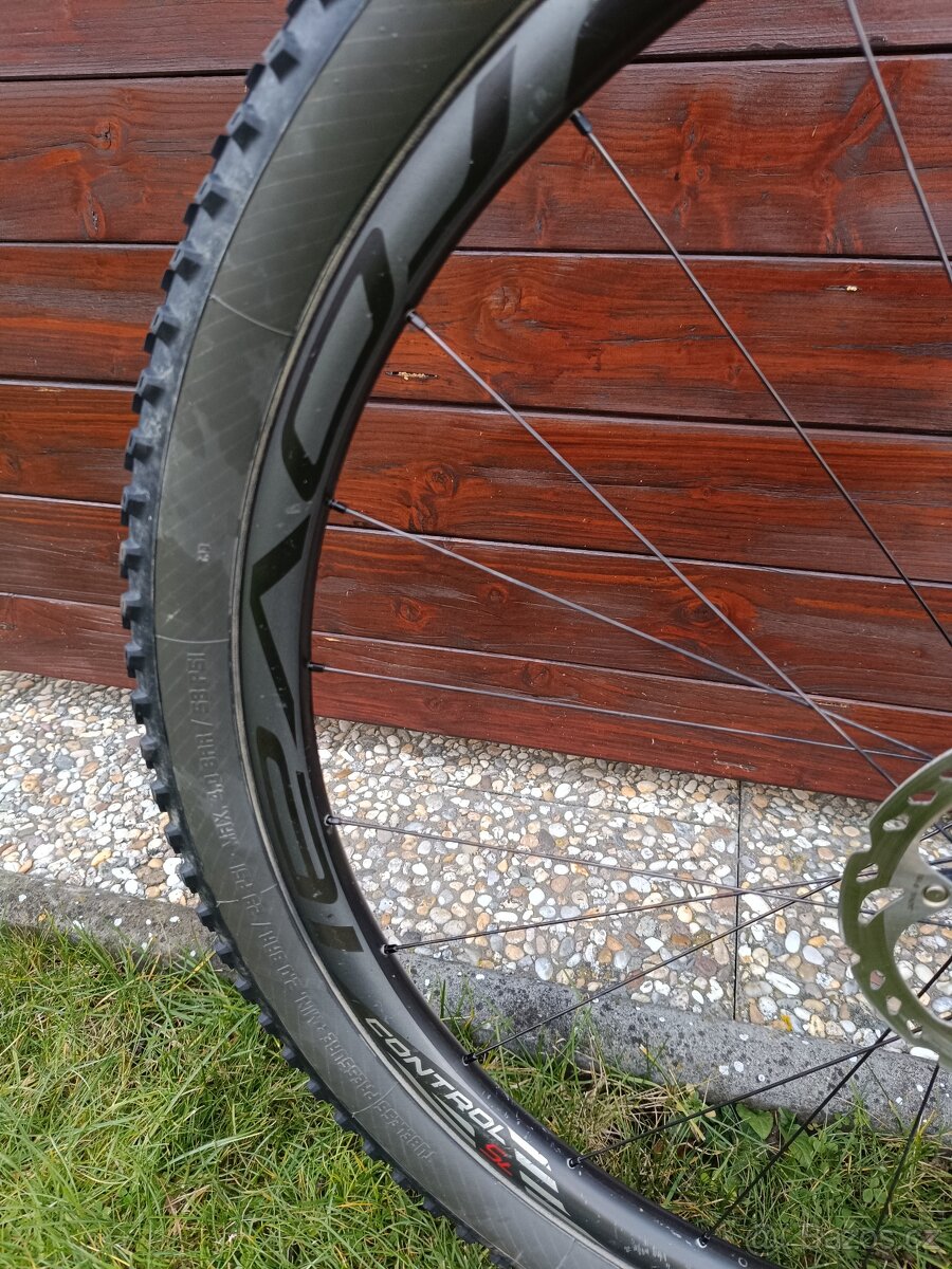 SCOTT SCALE 900 RC WORLD CUP - karbonová kola Roval Control - 14