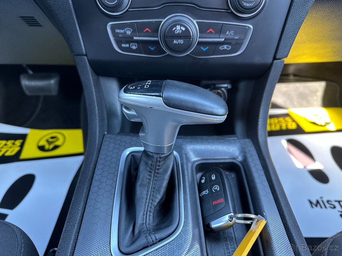 Dodge Charger 2016 - 14