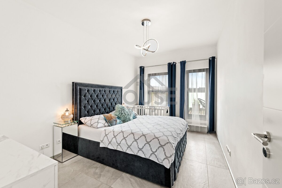 Pronájem rodinného domu 201 m², Králův Dvůr - Levín - 14