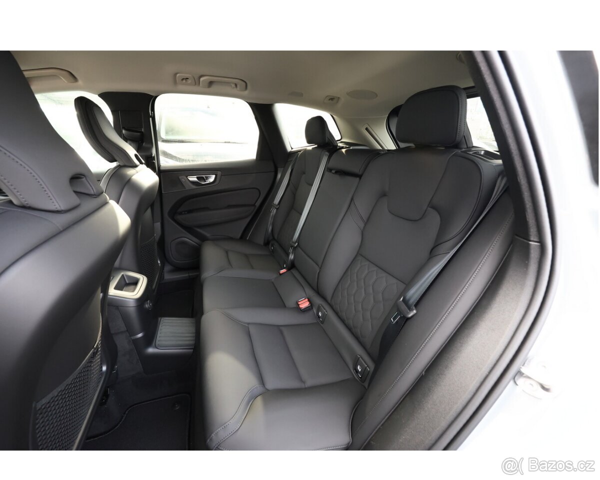 XC60 T6 AWD Dark+ Hybrid Kam360° Kůž AL19 HiFi-H/K Tažn 9/25 - 14