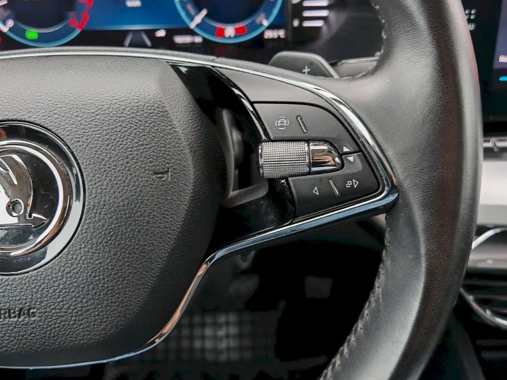 Škoda Octavia, 2.0TDi 110kW DSG STYLE - 14