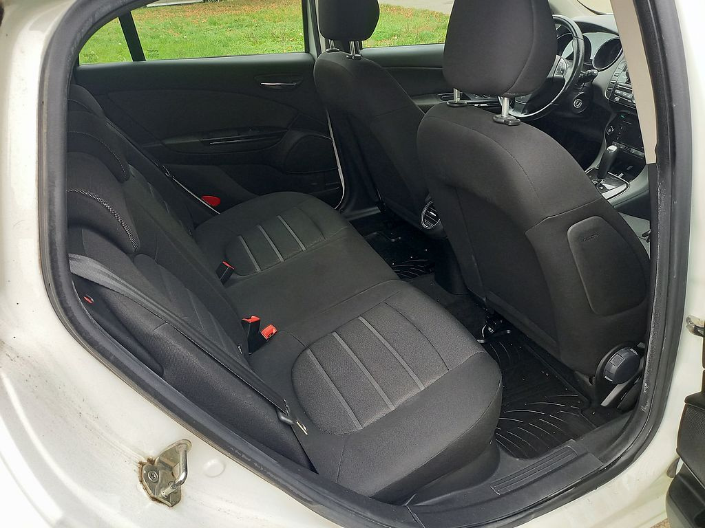 Fiat Bravo 1,6 JTD-klima+automat+ROZVODY - 14