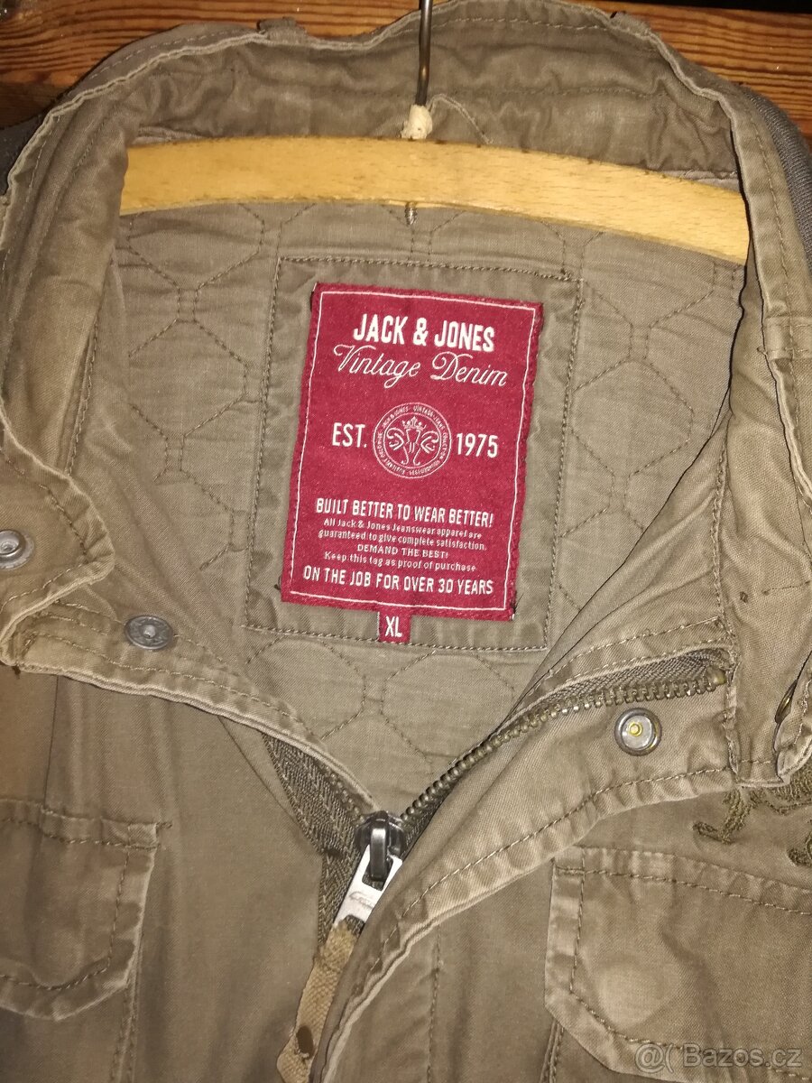 Podzim-zima bunda značky Jack and Jones vel. XL - 14