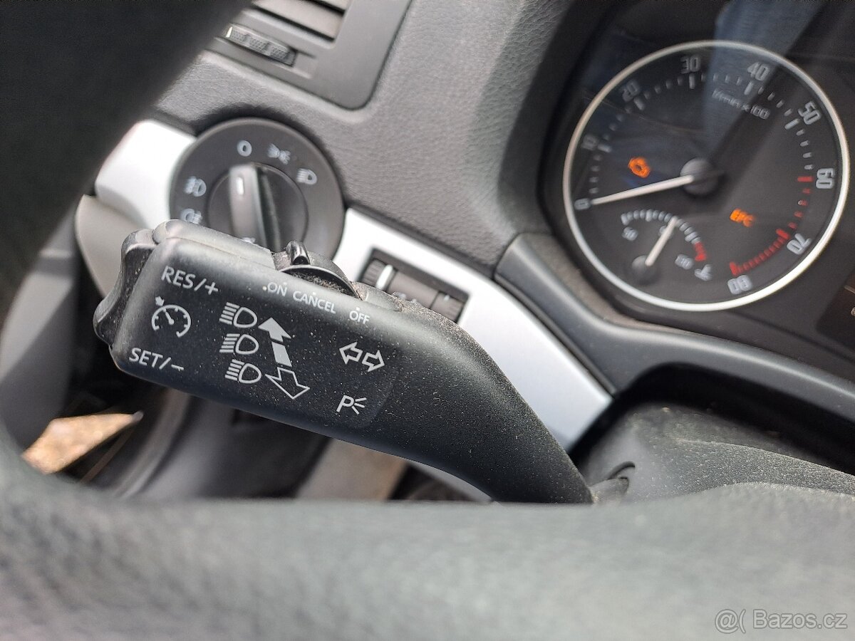 Škoda Octavia II, 1,6i facelift, 75 kW - 14