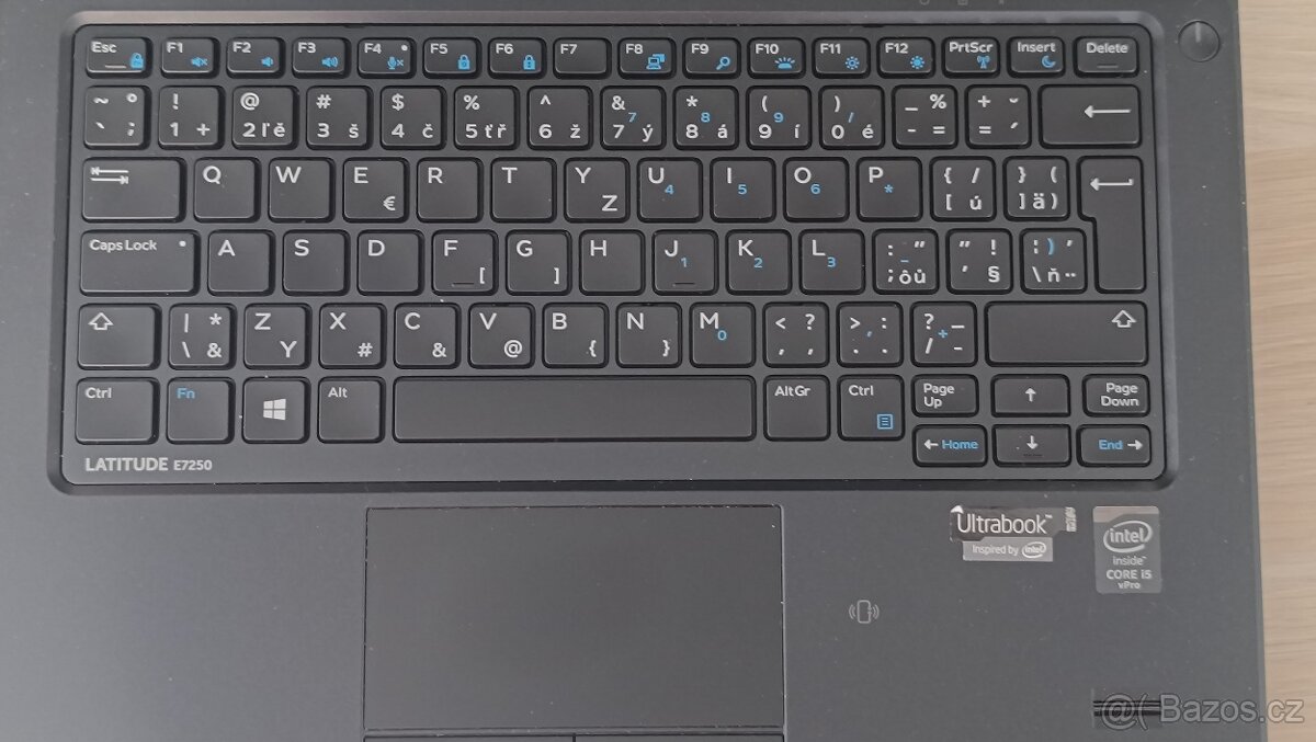 12,5" ultrabook Dell Latitude 7250 Core-i5,SSD,nová baterie - 14