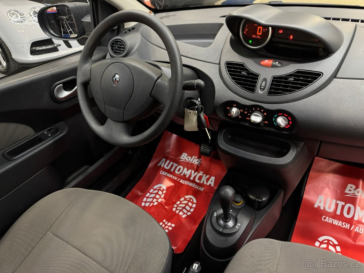 Renault TWINGO 1.2i 16V 55kW AUTOMAT POUZE 18.000KM - 14