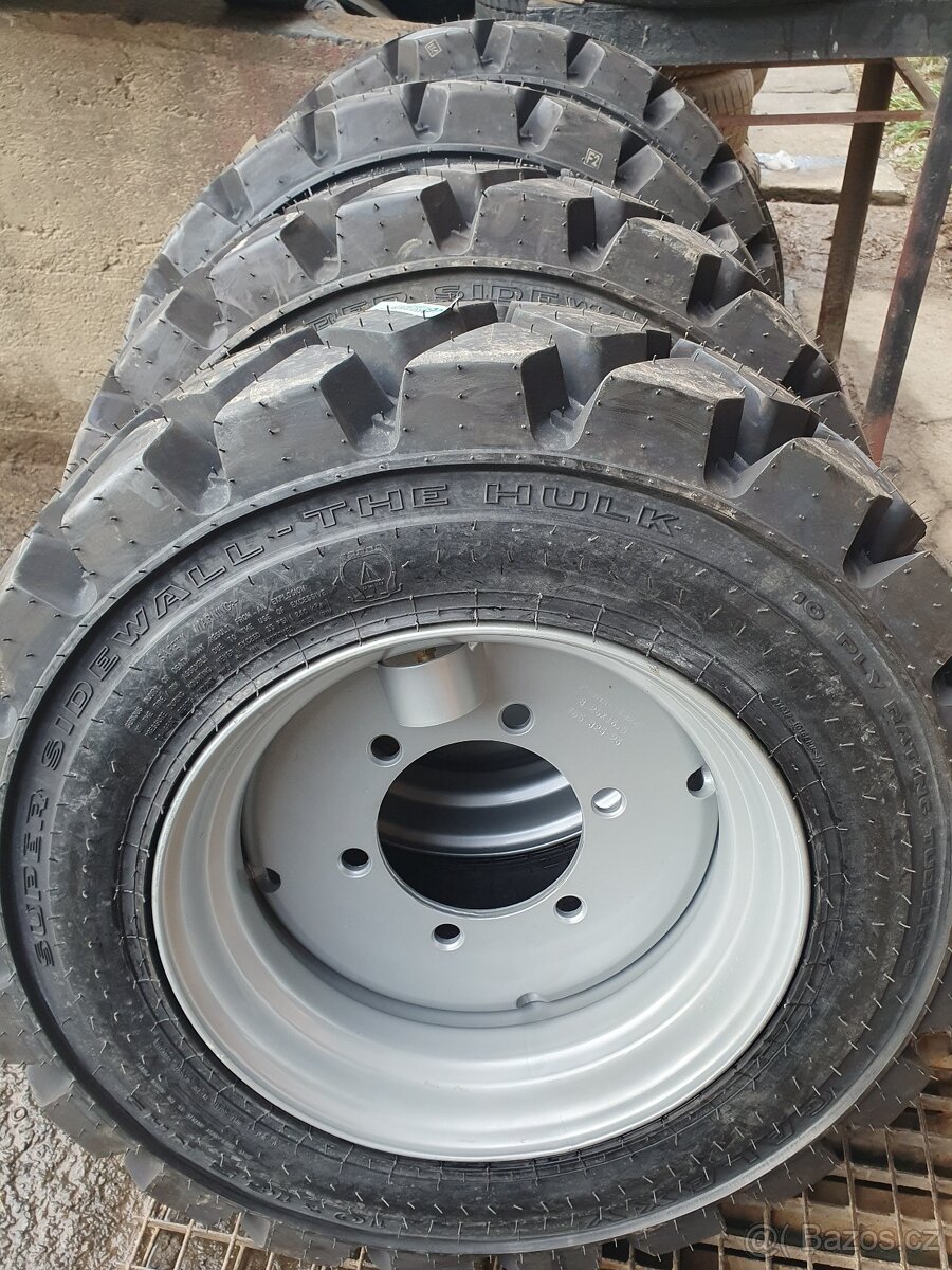 Kola smykový nakladač UNC - Locust - Novotný - 14