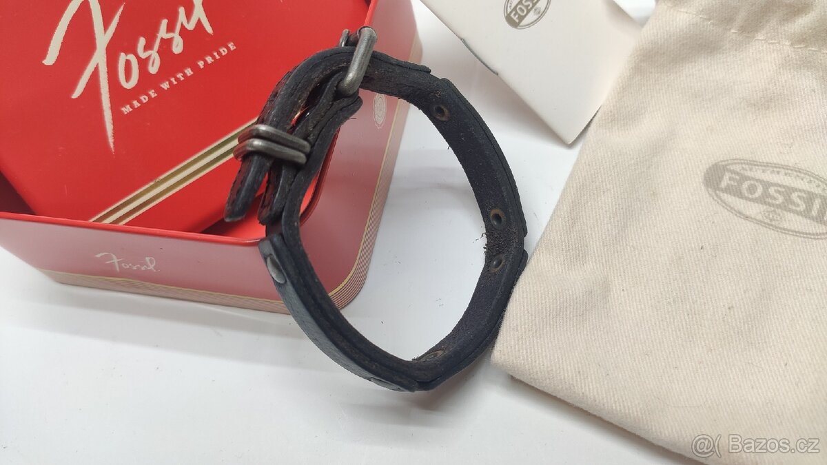 Predám náramky Fossil - 14