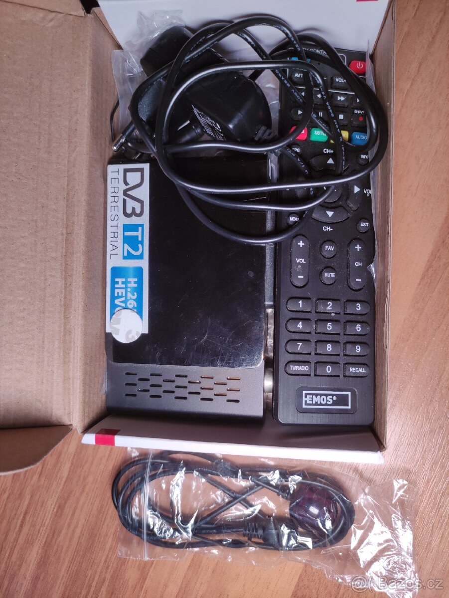 Mascom MC32W35 IDTV 32" + SetTopBox - 14