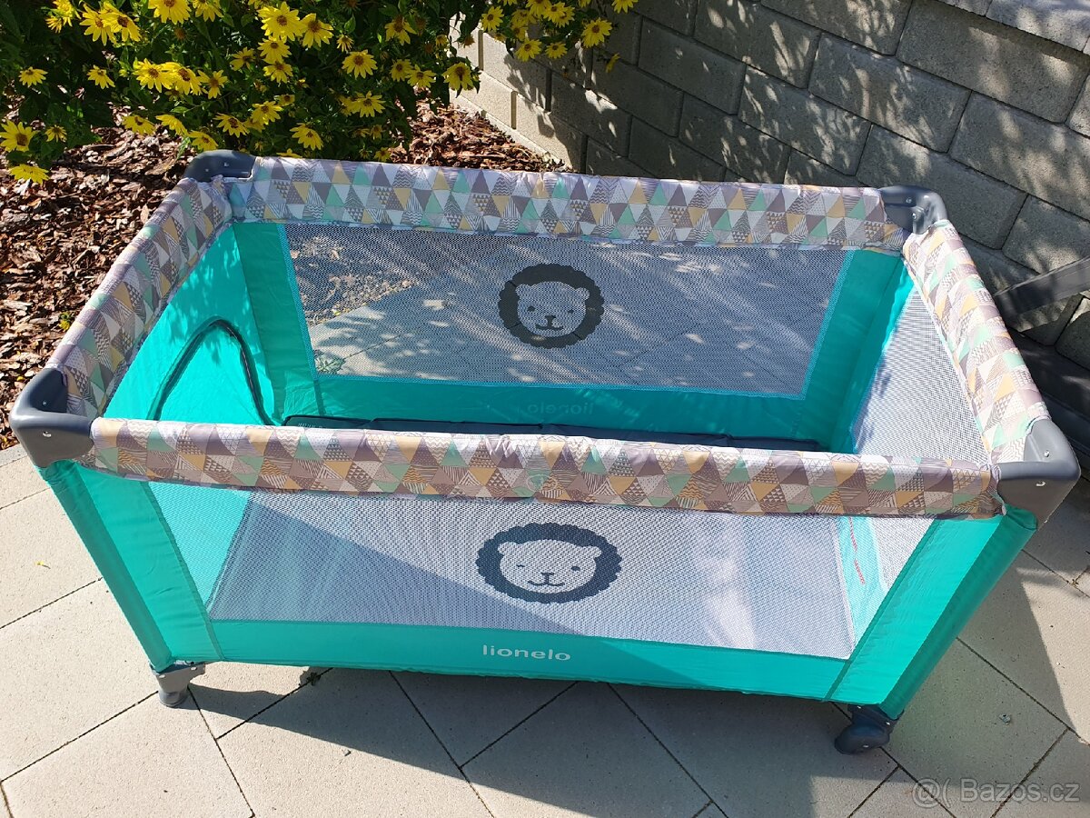 Monitor dechu + 2x postýlka, prostěradla, samolepky na zed - 14