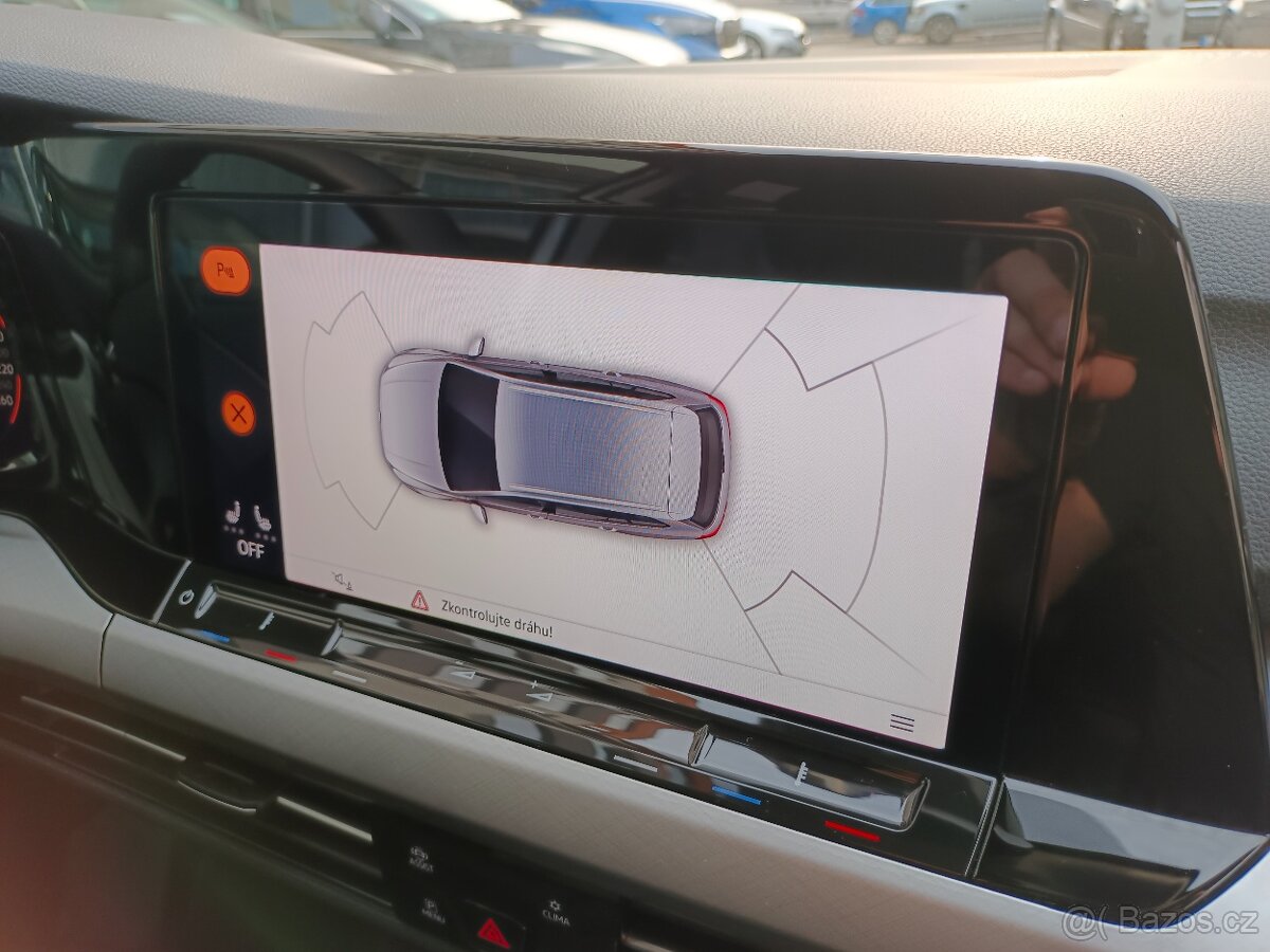 VW Golf 8 Variant 2.0TDI 110kW DSG LED - Zálohováno - 14