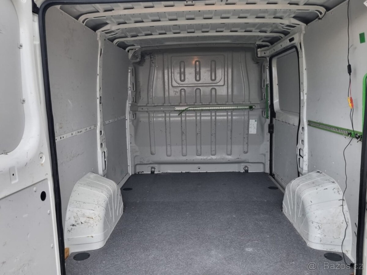 Peugeot Boxer 2.0 BlueHDi 110PS r.2018 Klima, motor 52xxx km - 14