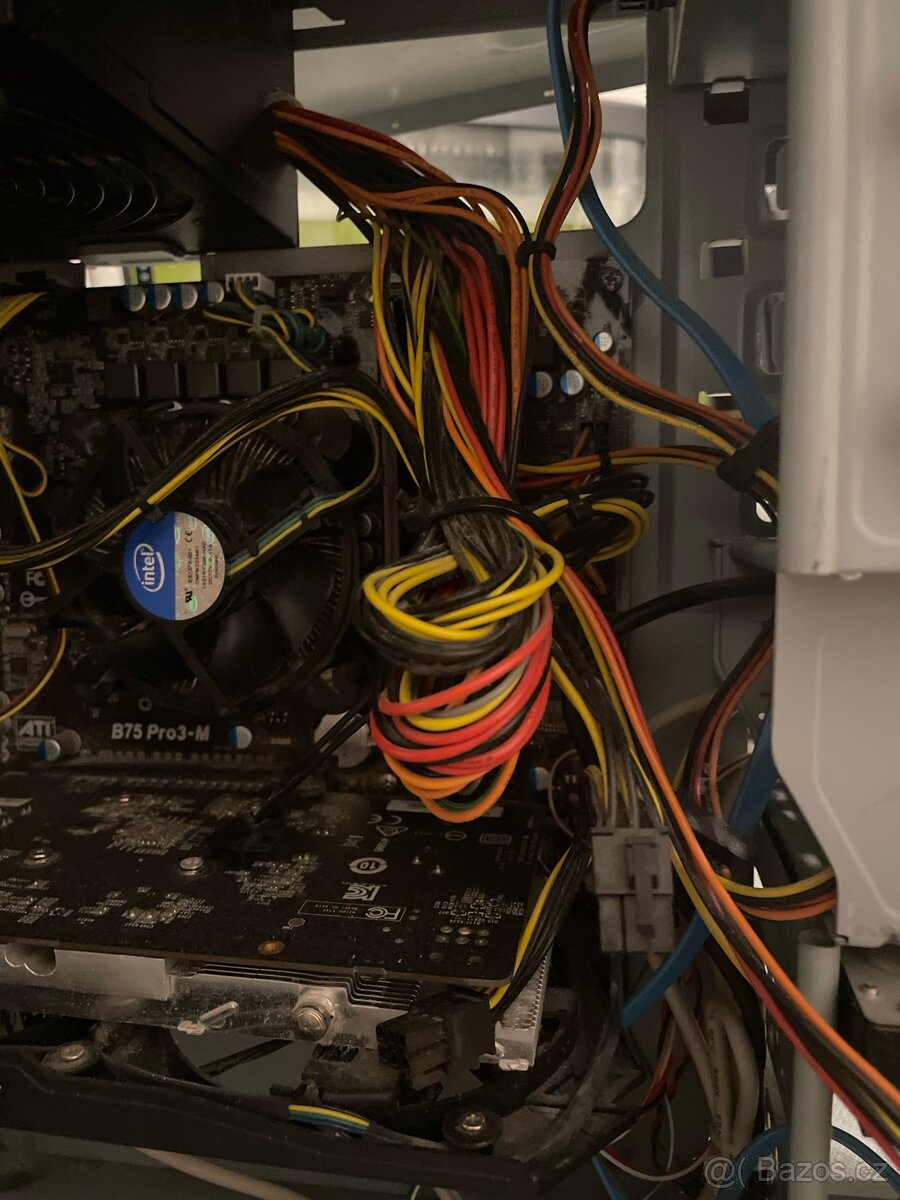 obrazovka a nefunkční PC - 14