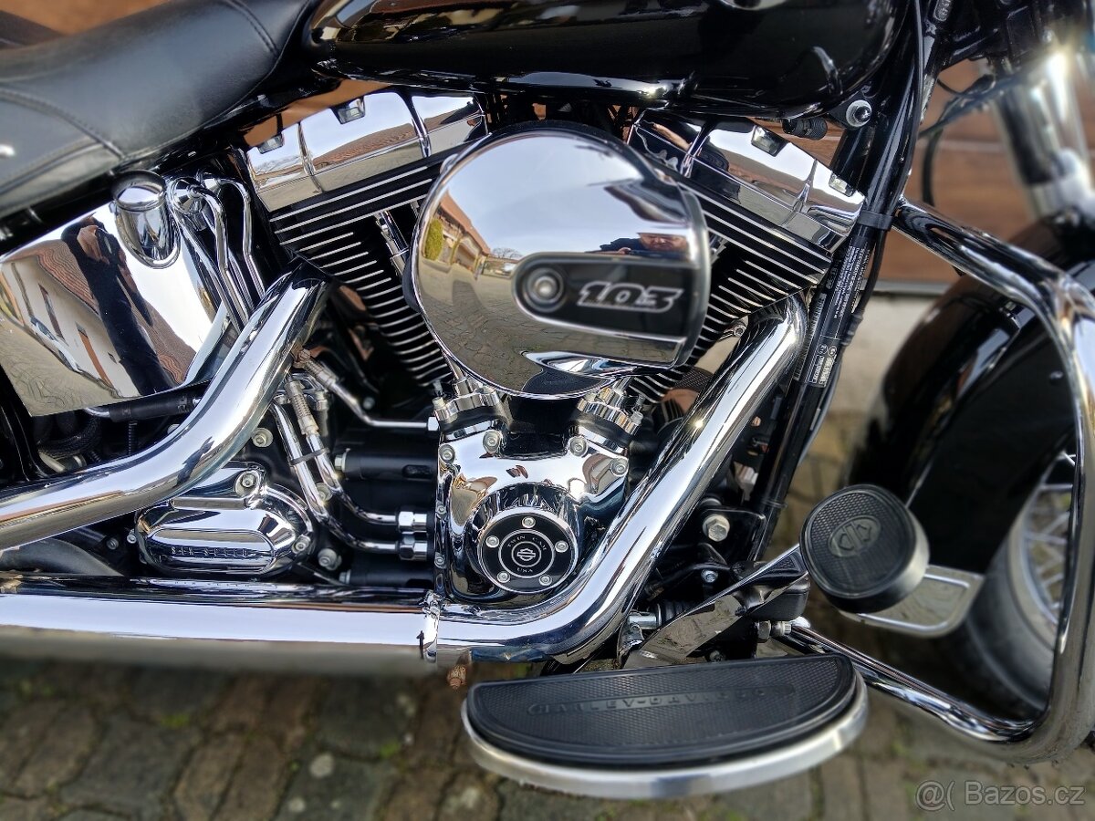 Harley-Davidson FLSTC Heritage Softail Classic 103 - 14