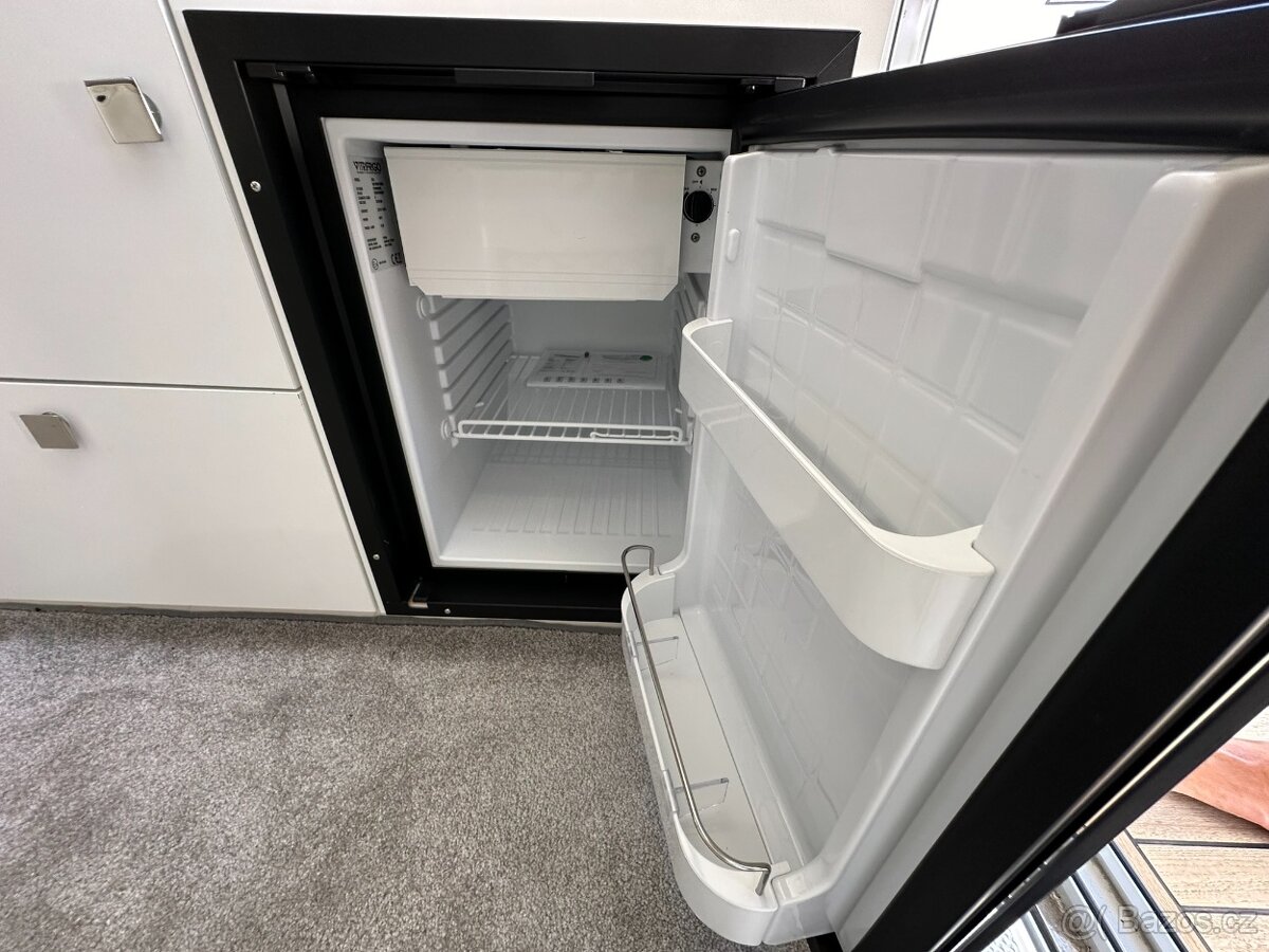 QUICKSILVER Activ 755 WEEKEND + MERCURY F 225 V6 EFI EXLPT D - 14