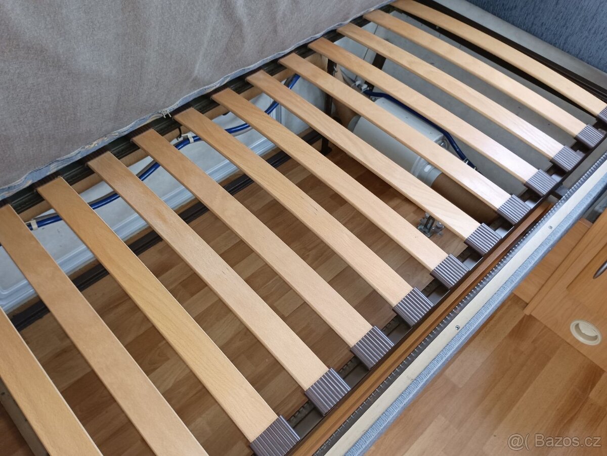 AKCE WILK pro 4. Mover. Pevné postele. R 2002. Stan.100km/h - 14