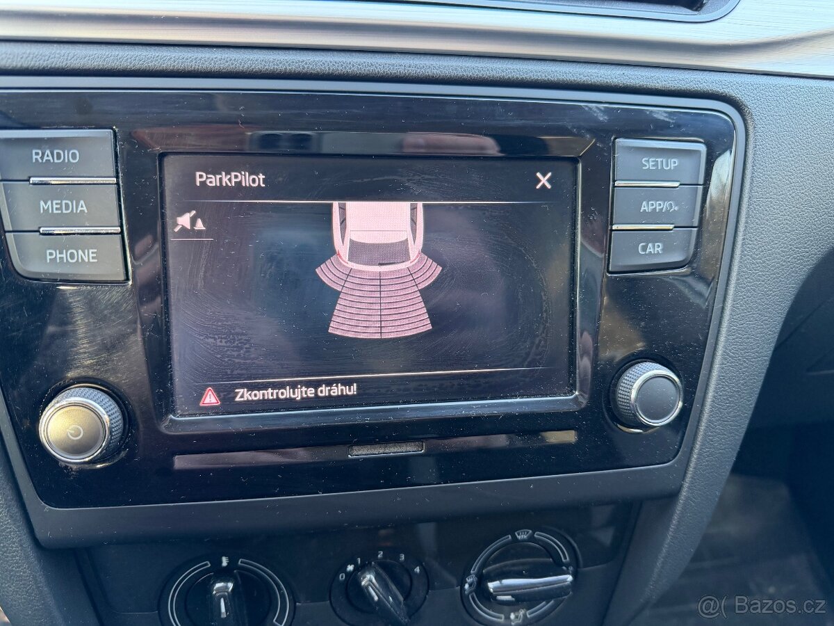 ŠKODA RAPID 1,0 81 KW STYLE HATCHBACK - 14