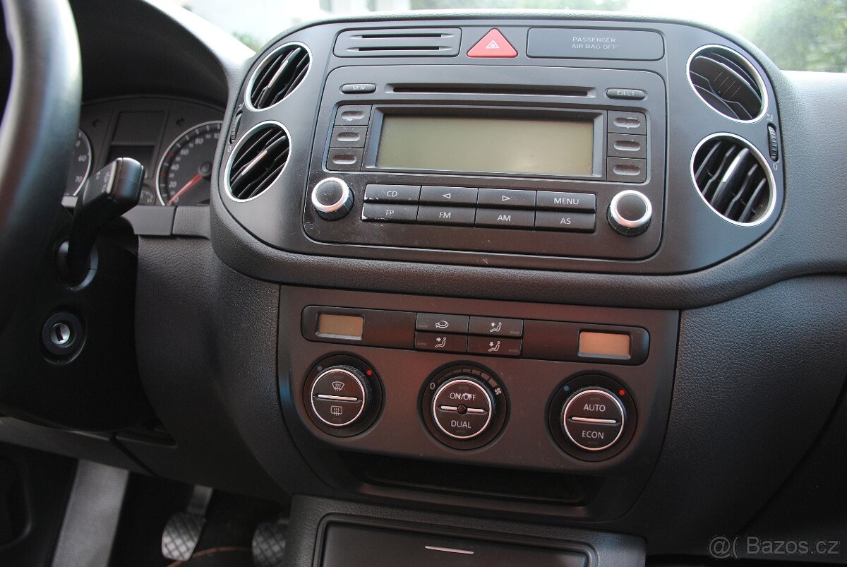 VW GOLF PLUS 1.6MPi 75kW - naj. 100 000km - 14