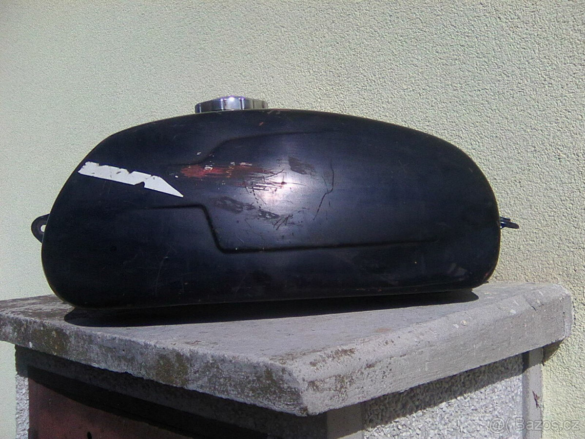 čz 250/350 471/472- motor,duralové kolo,kryt řetězu,nádrž... - 14