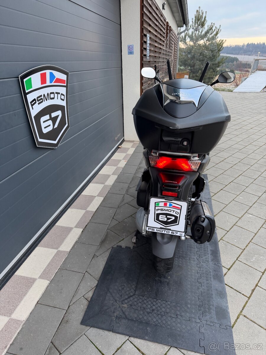 Honda Sh 300i ABS rok 2017 - 14