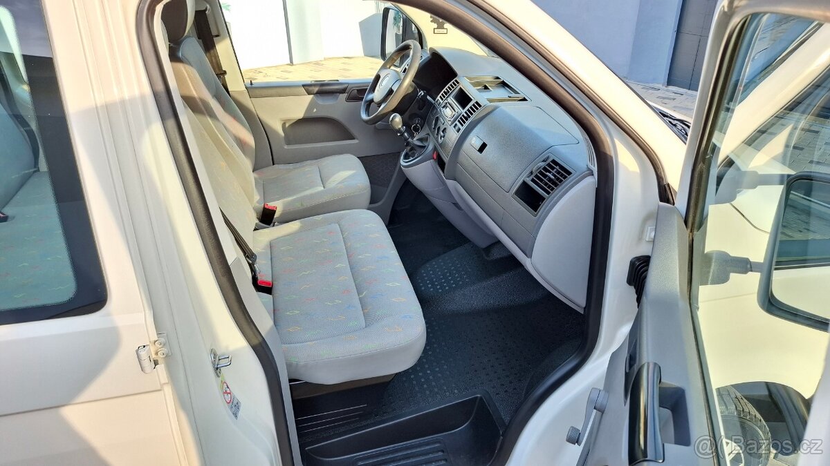 Volkswagen Transporter T5 1,9 TDI 62kw. PĚKNÝ STAV - VALNÍK - 14