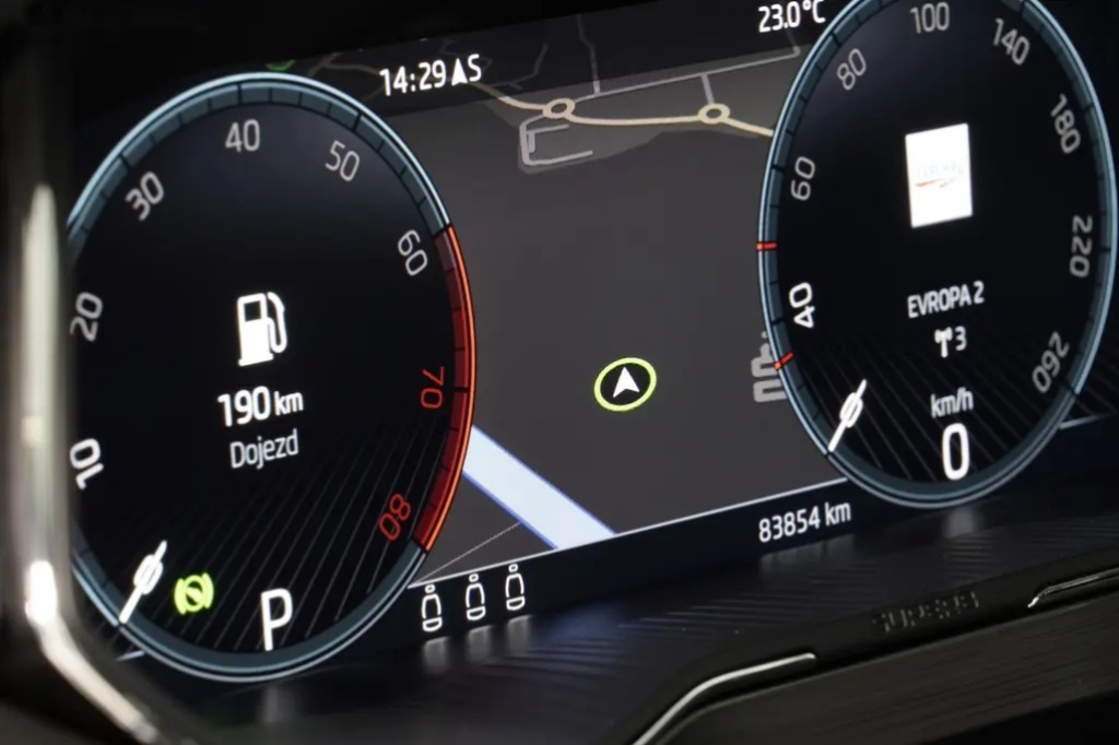 Škoda Superb, 2.0TSI,Style,DSG,Virtual,Tažné - 14