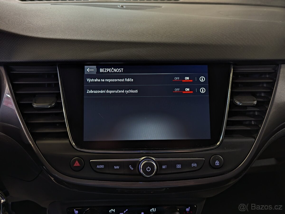 Opel Crossland X 1.2T 96kW INNOVATION, KAMERA, LANE ASSIST - 14