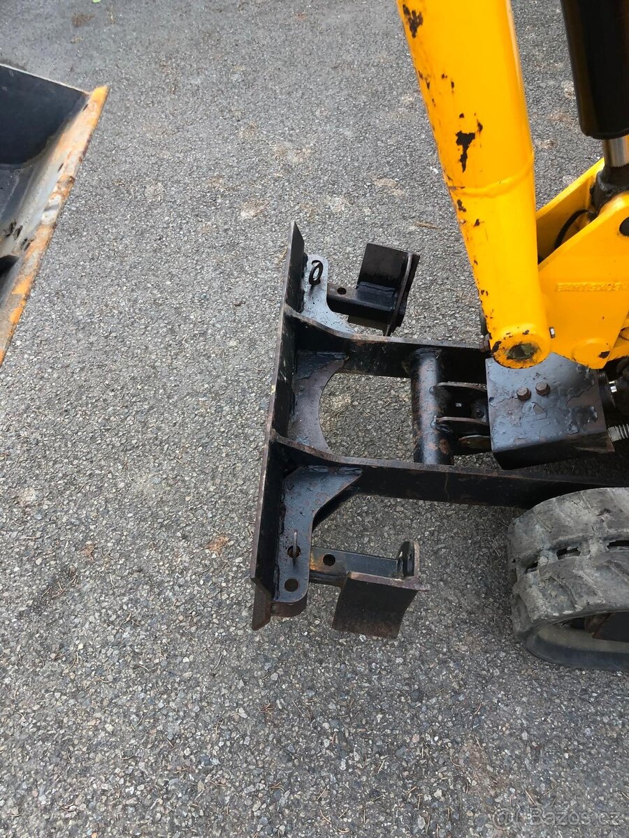 K prodeji JCB 8008 minibagr - 14