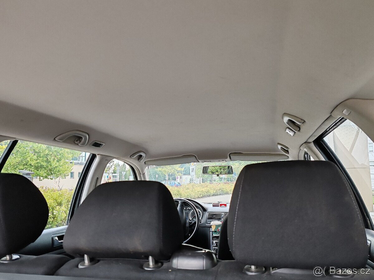 VW Volkswagen Golf 4 1.6i-77kW 2005 PACIFIC benzín - 14