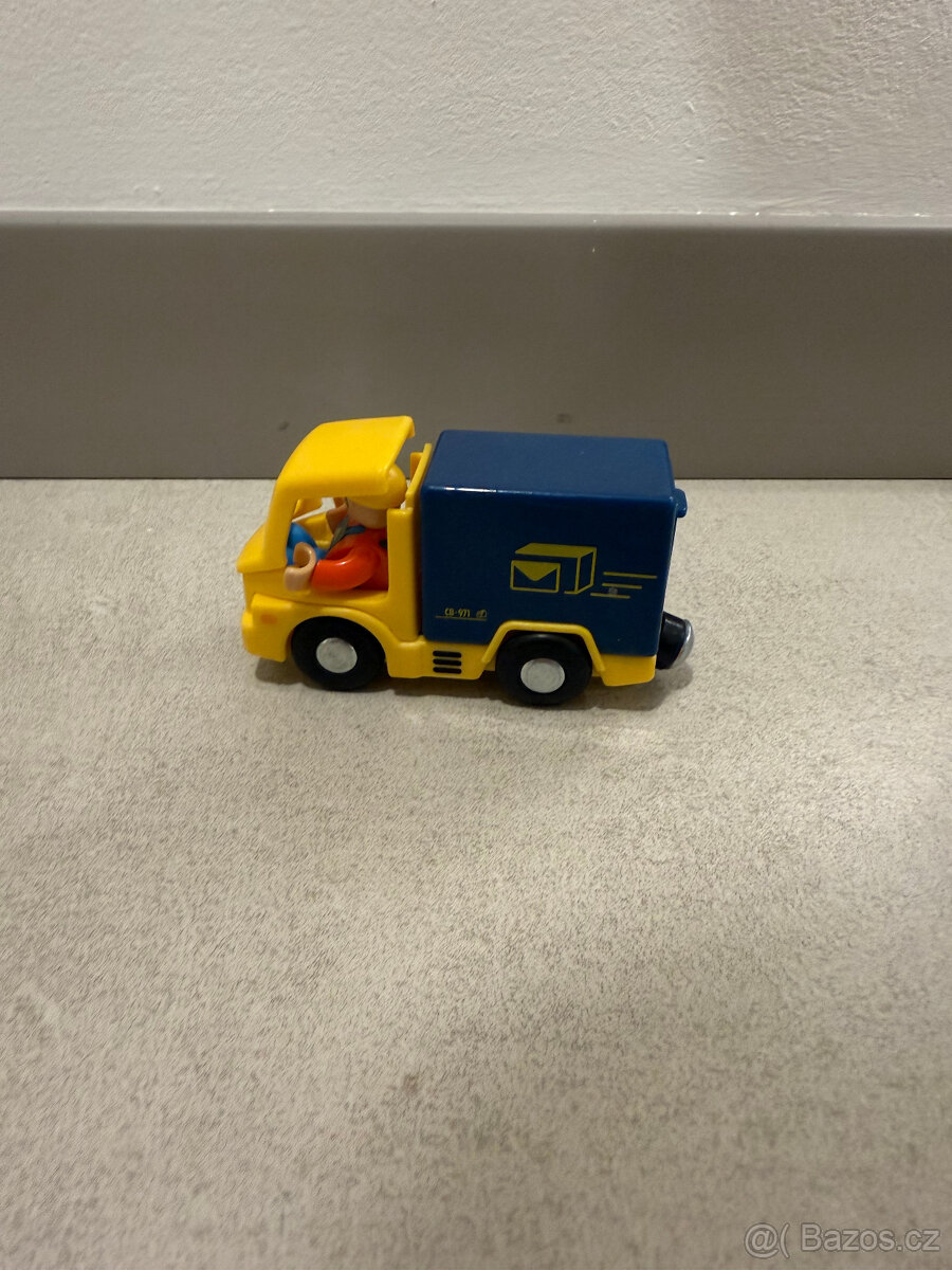 Vláčkodráha s Brio doplňky - 14