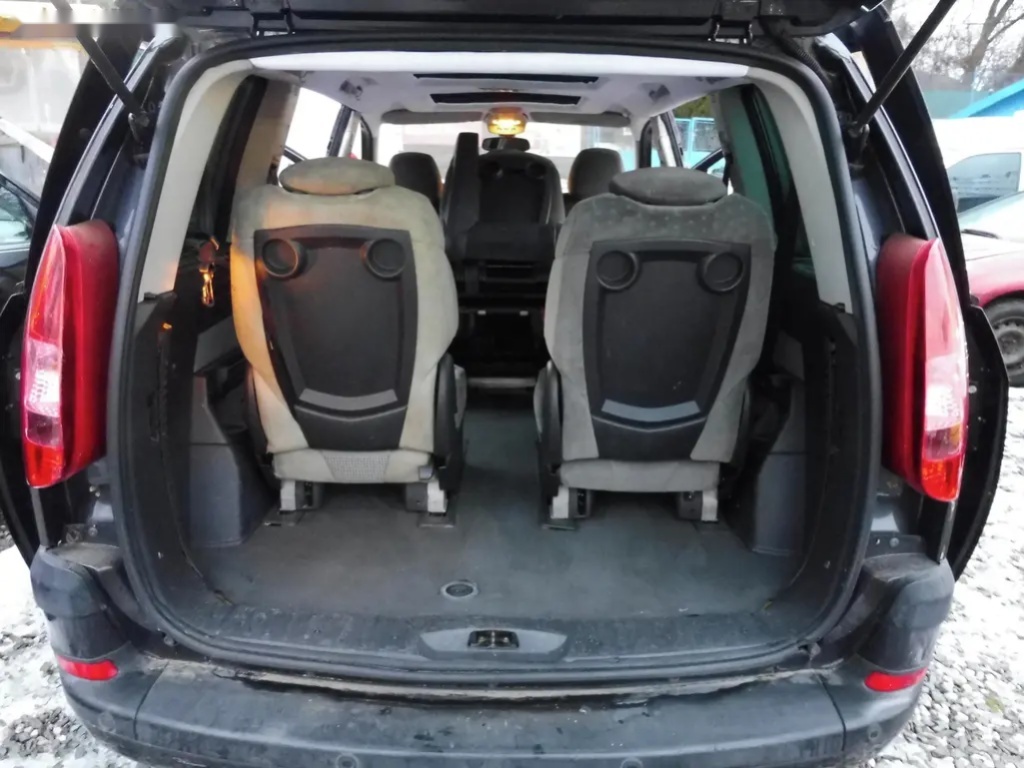 Peugeot 807, 2,2 HDI - 14