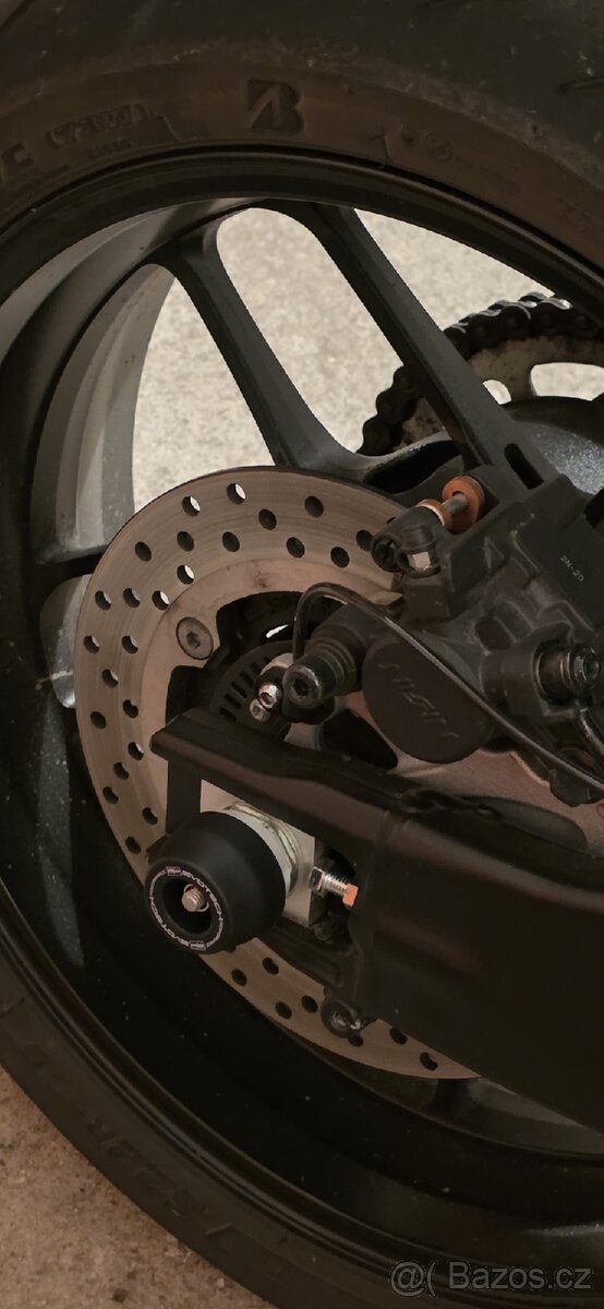 YAMAHA XSR 900 SP - 14