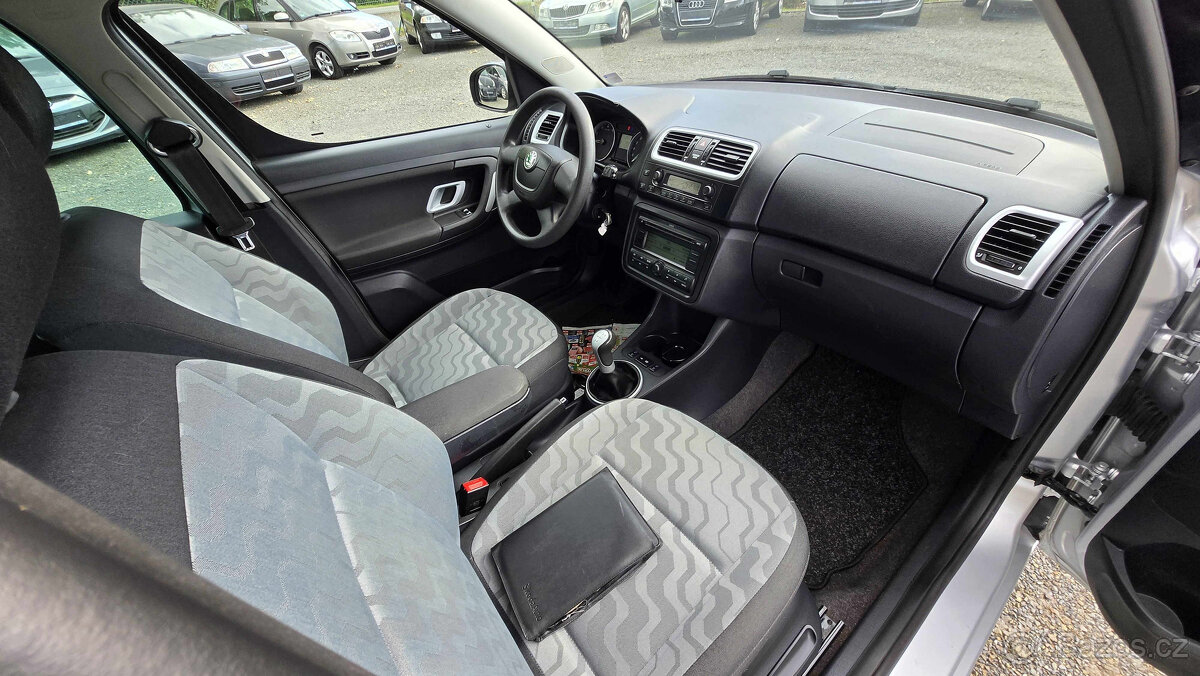ŠKODA ROOMSTER 1.4 16V STYLE PLUS EDITION 1MAJITEL - 14