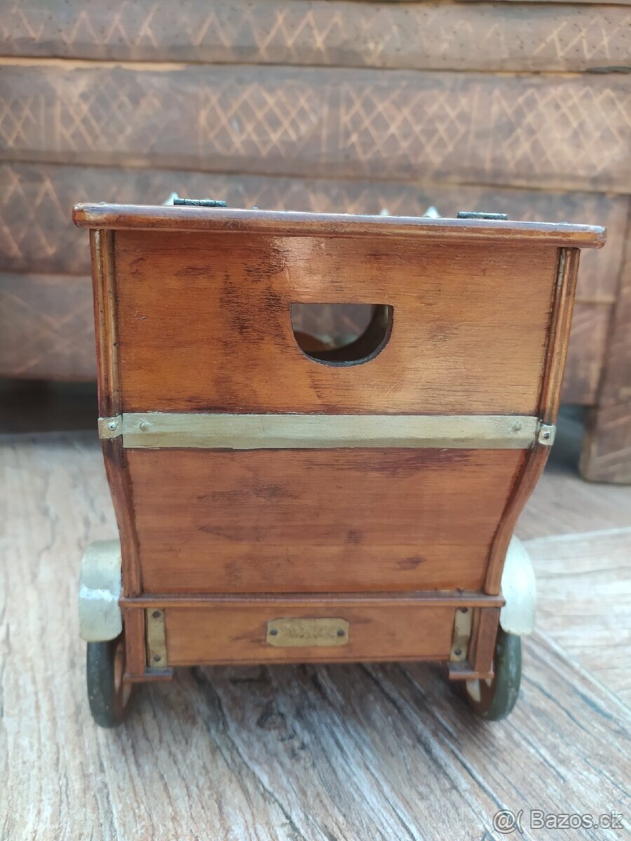 Drevené auto kazeta na cigary - 14