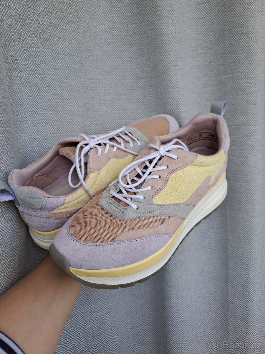 Dámské kožené tenisky Tamaris, vel. 38 - 14