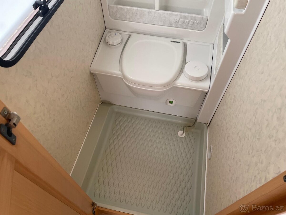 Hobby Exclusive 495, 4 osoby, bojler, sprcha, fr.postel - 14