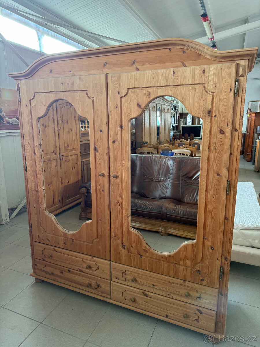 borovicová mládenecká ložnice 140cm postel - 14
