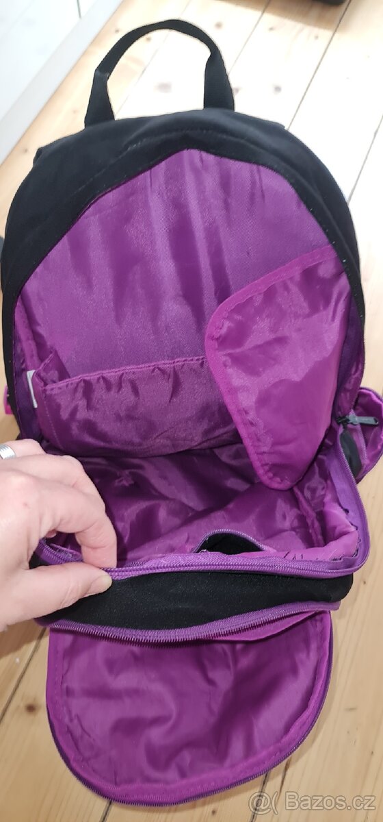 Hračky různé i nové auta,batohy,puzzle.... - 14