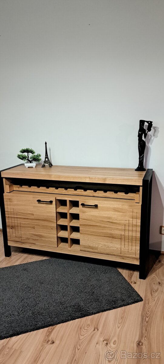 Dubova komoda vinarna - 14