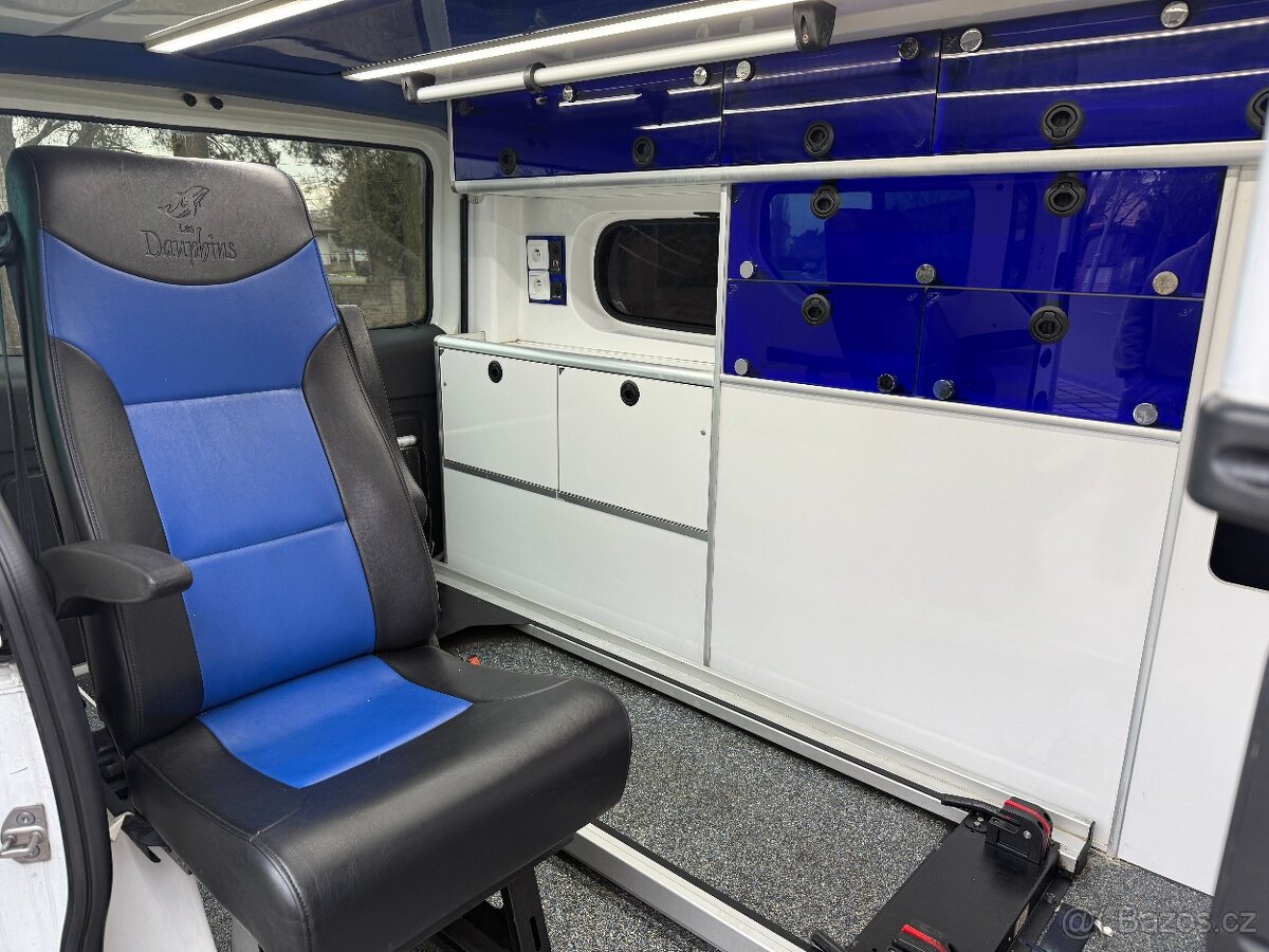 Nissan Primastar L2H2 2.0 DCI Ambulance - 14