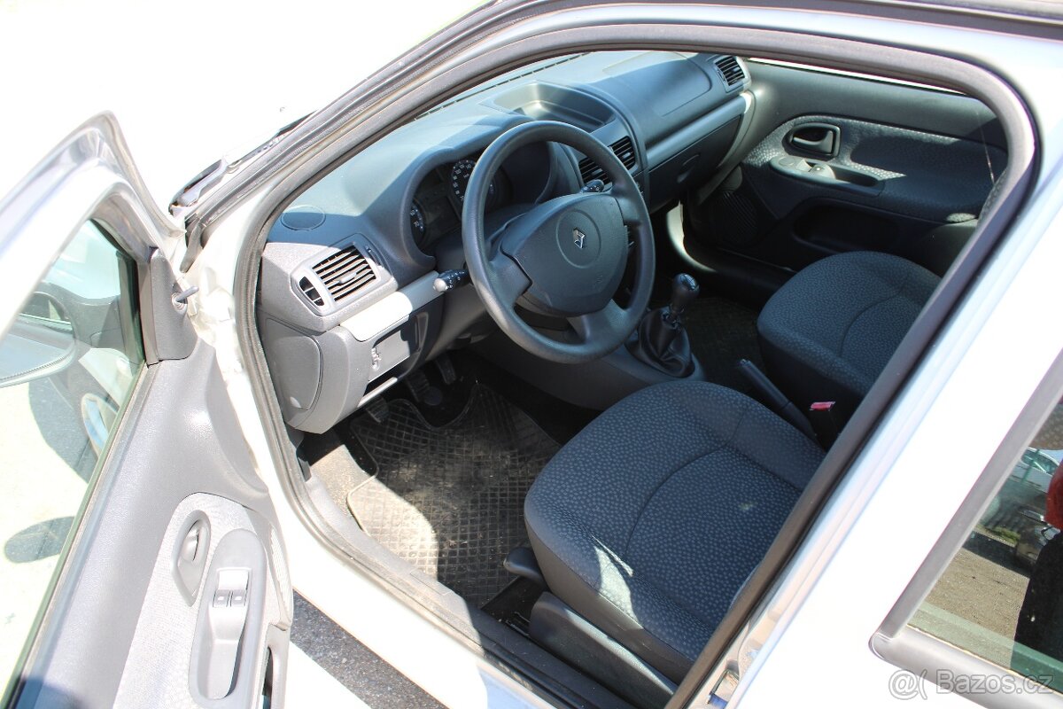 Renault Clio 1,2i 43KW, KLIMA, ČR, 102.871 km, r.v. 2006 - 14