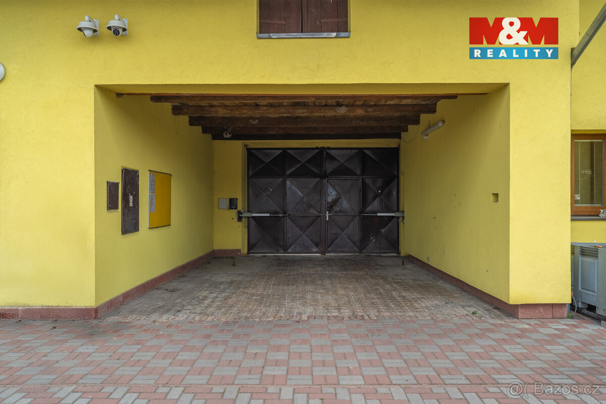 Prodej nájemního domu, 732 m², Černčice, ul. Husova - 14