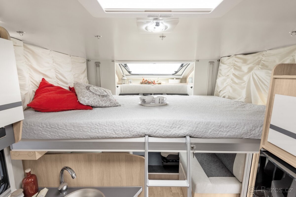 obytný polointegrovany vůz Giottiline Siena 395 pro 5 os. - 14